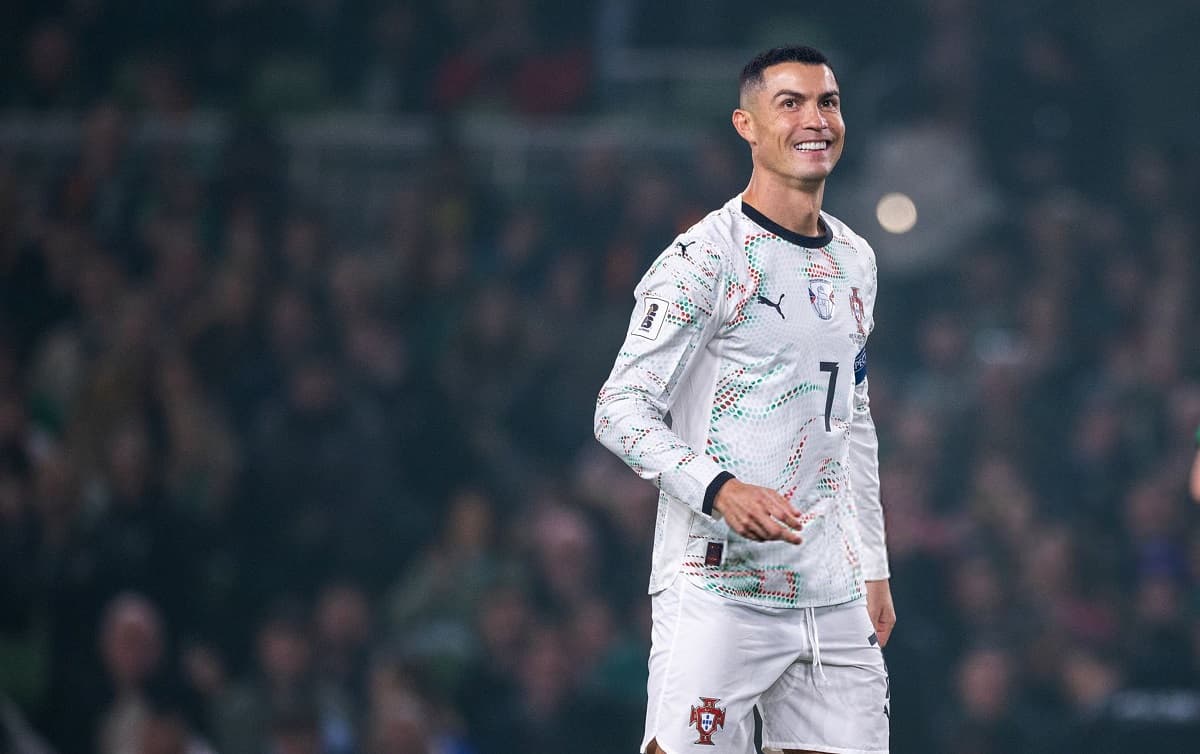 Carlos: Ronaldo should never stop, even crawling or on one leg