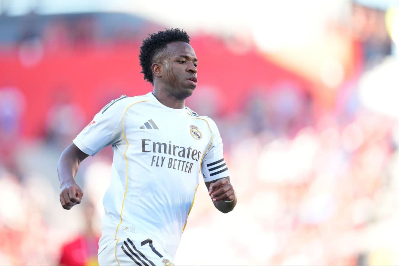 Premier League clubs alerted to Vinicius Junior availability amid Real Madrid contract stalemate