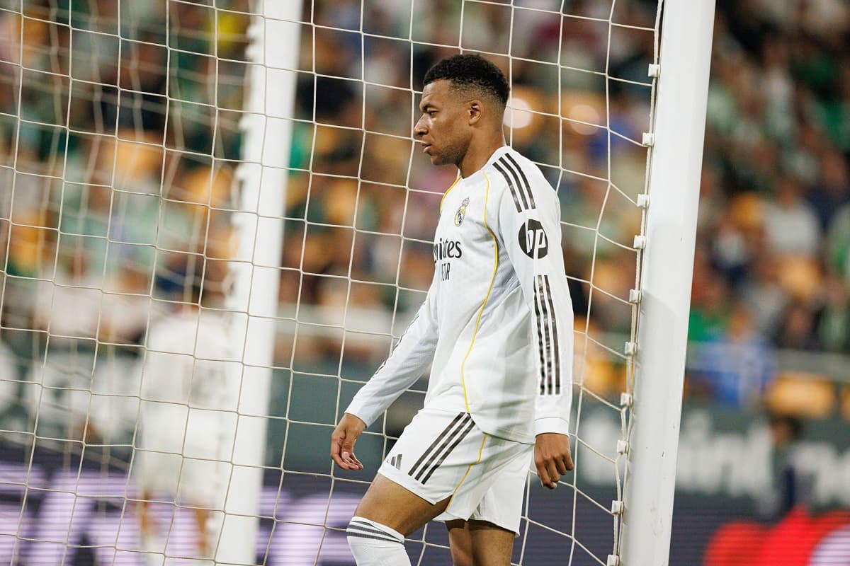Real Madrid confirm muscle injury for Kylian Mbappé after Betis clash