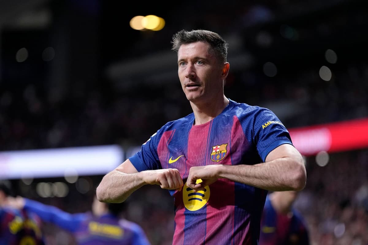 MLS move in doubt: Robert Lewandowski unlikely to join Chicago Fire