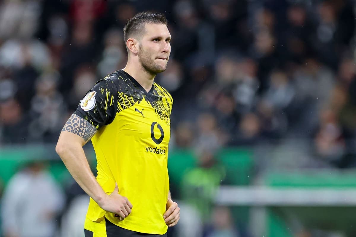 Niklas Sule announces shock retirement from football at end of season