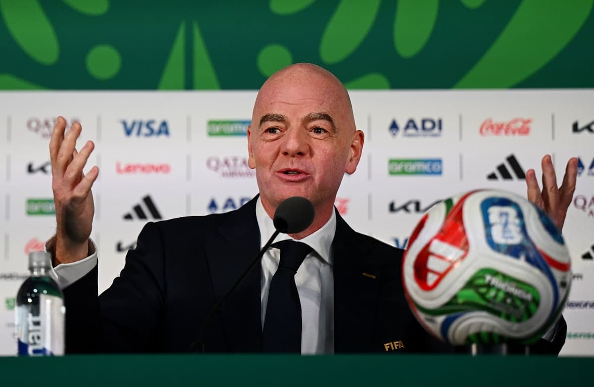 Gianni Infantino urges calm over World Cup visa disputes