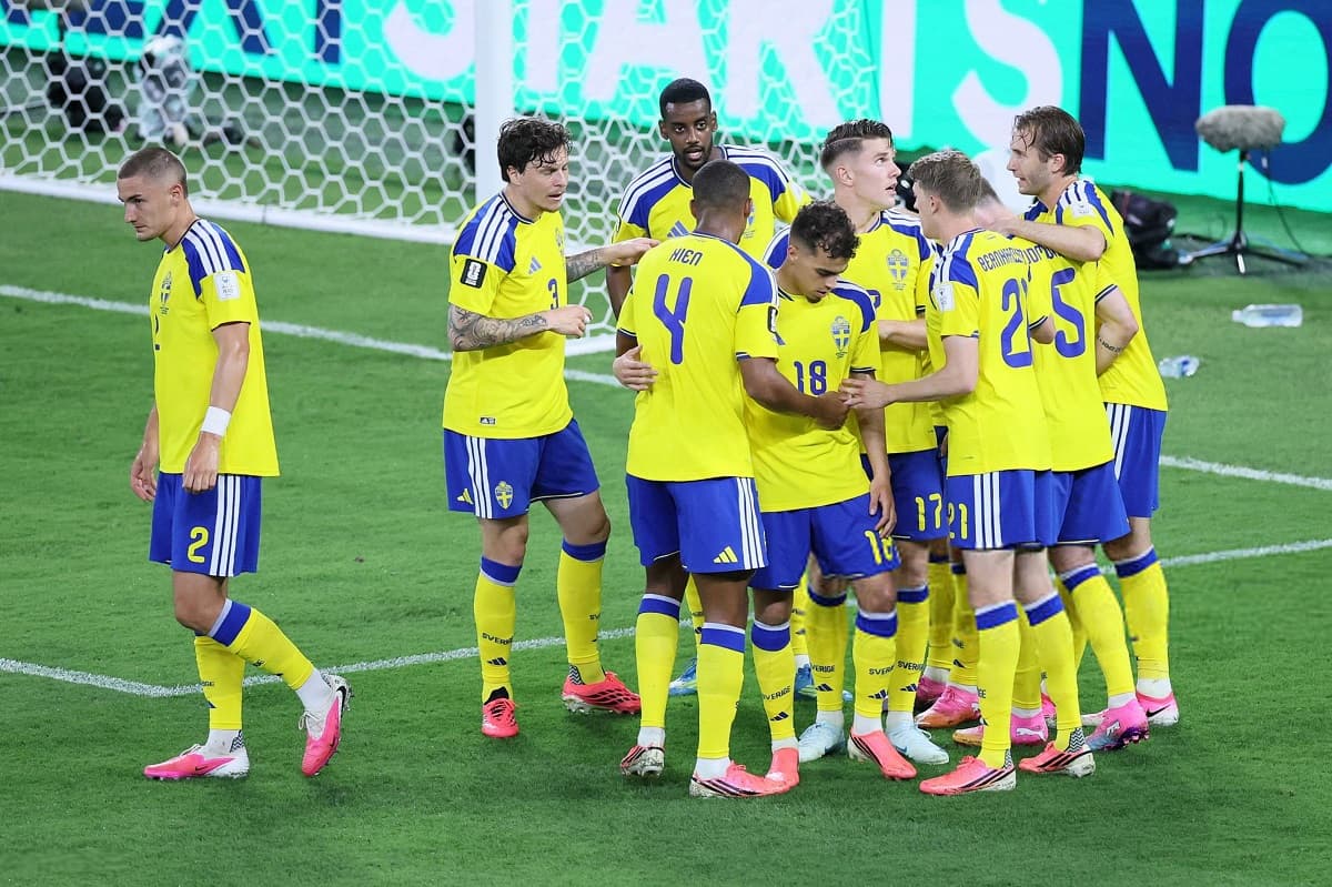 Sweden impress against Tunisia to lead Group F