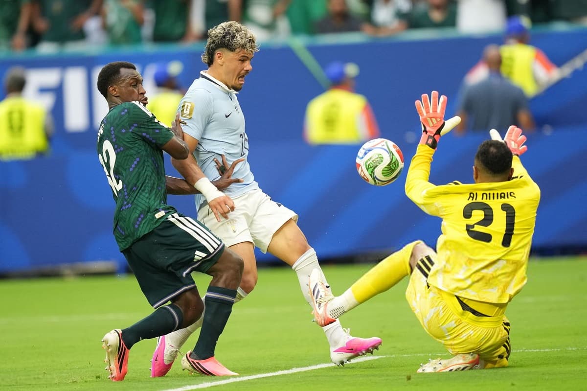 Saudi Arabia and Uruguay draw in thrilling World Cup Group H clash