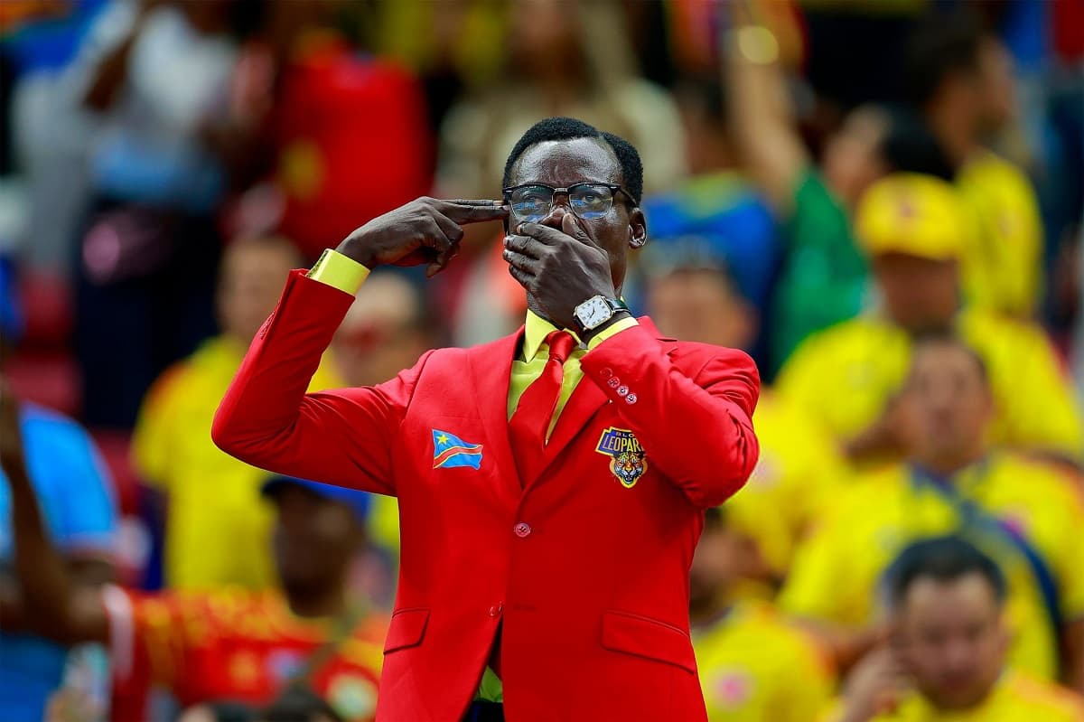 Congo DR’s famous ‘living statue’ fan finally makes World Cup debut