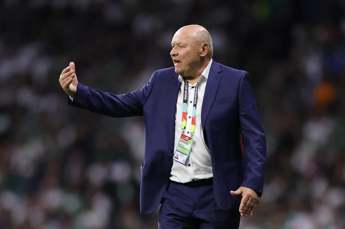 Czechia coach Koubek resigns after World Cup group-stage exit