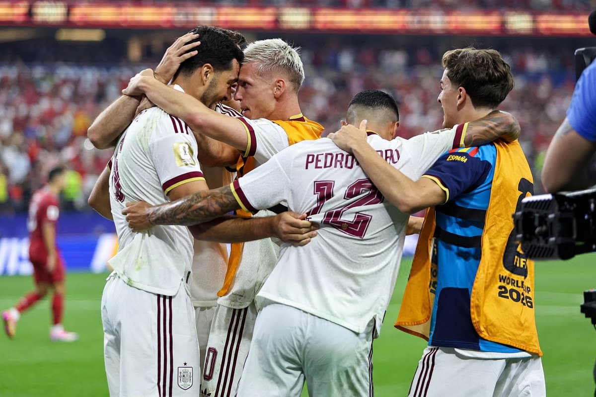Spain knock out Ronaldo and Portugal with dramatic late winner