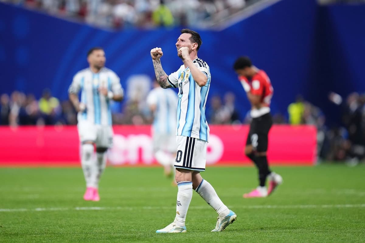 Lionel Messi becomes World Cup's all-time assists leader as Argentina rallies past Egypt
