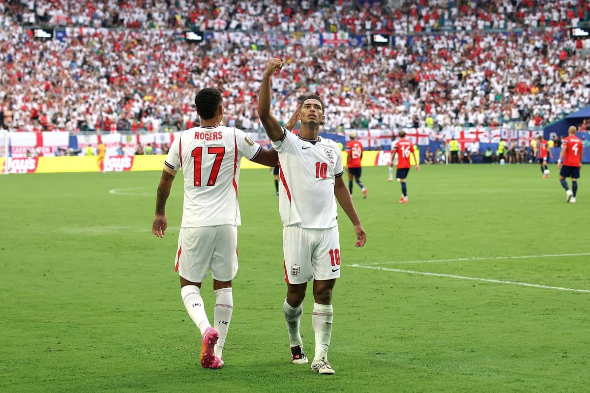 England sink the Vikings in Miami to move one step closer to a 60-year dream