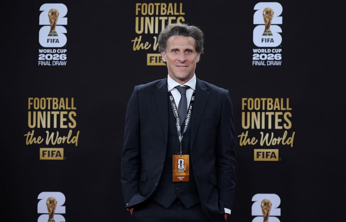 Diego Forlan to manage Uruguay until March