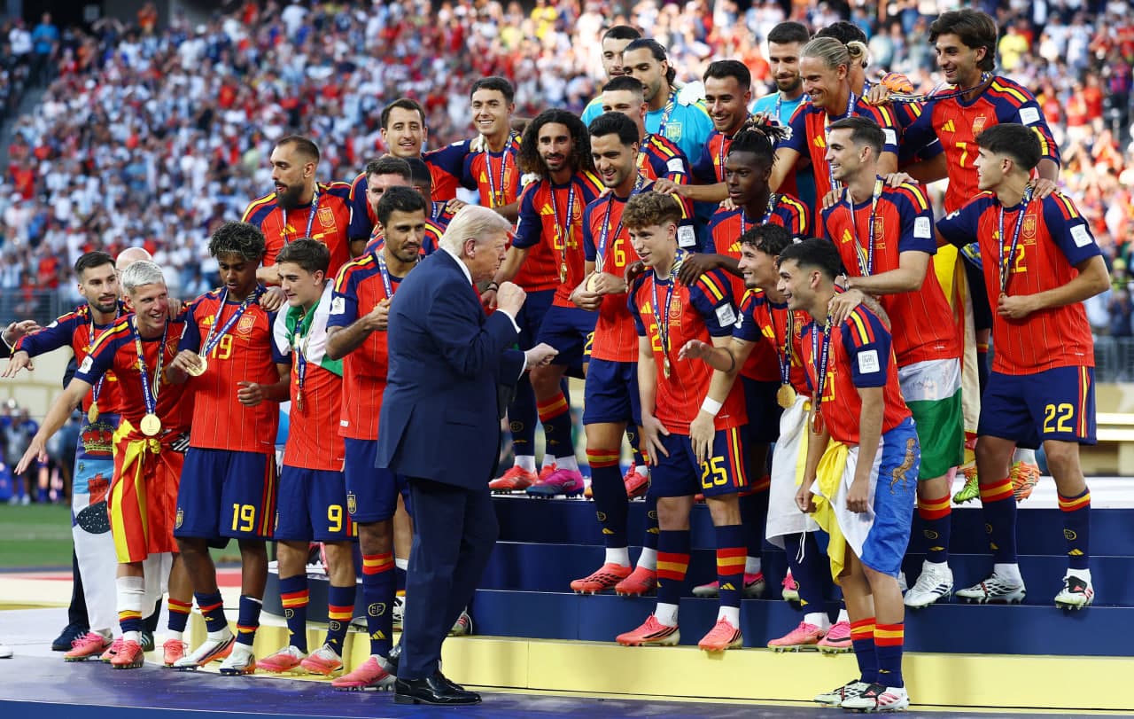 Trump and Infantino booed before World Cup trophy ceremony in New York