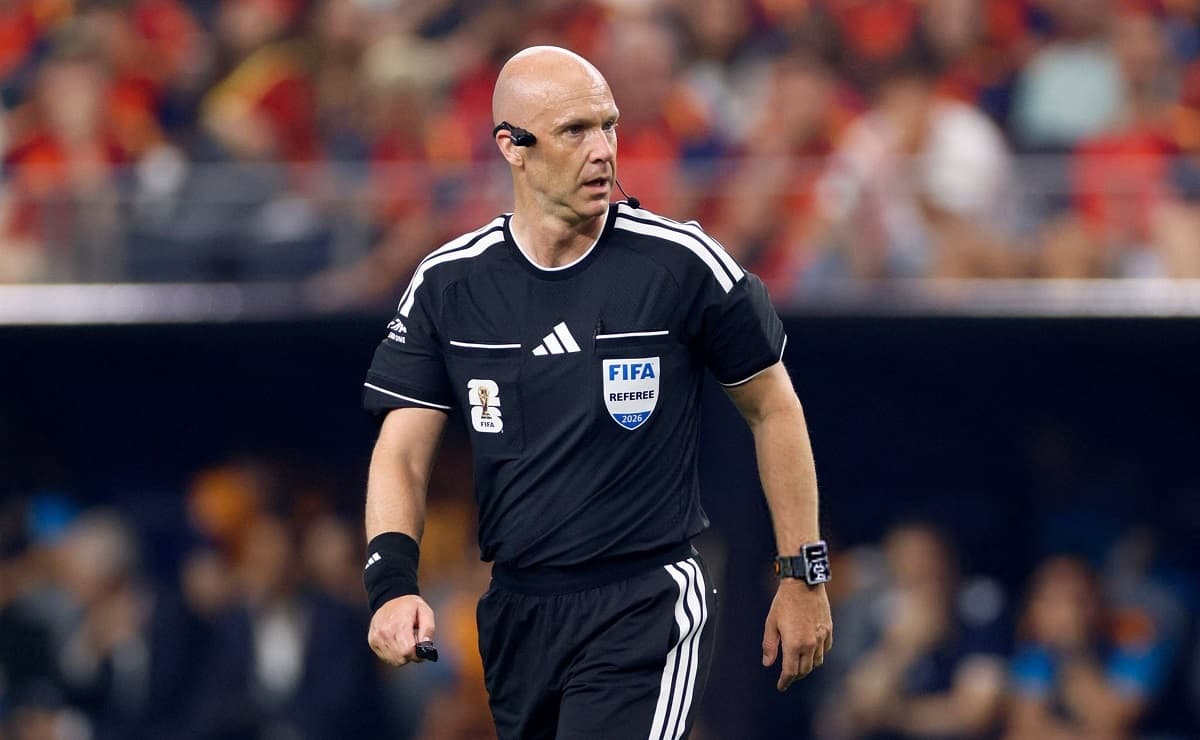 Anthony Taylor retires after 20 years, citing intense pressure