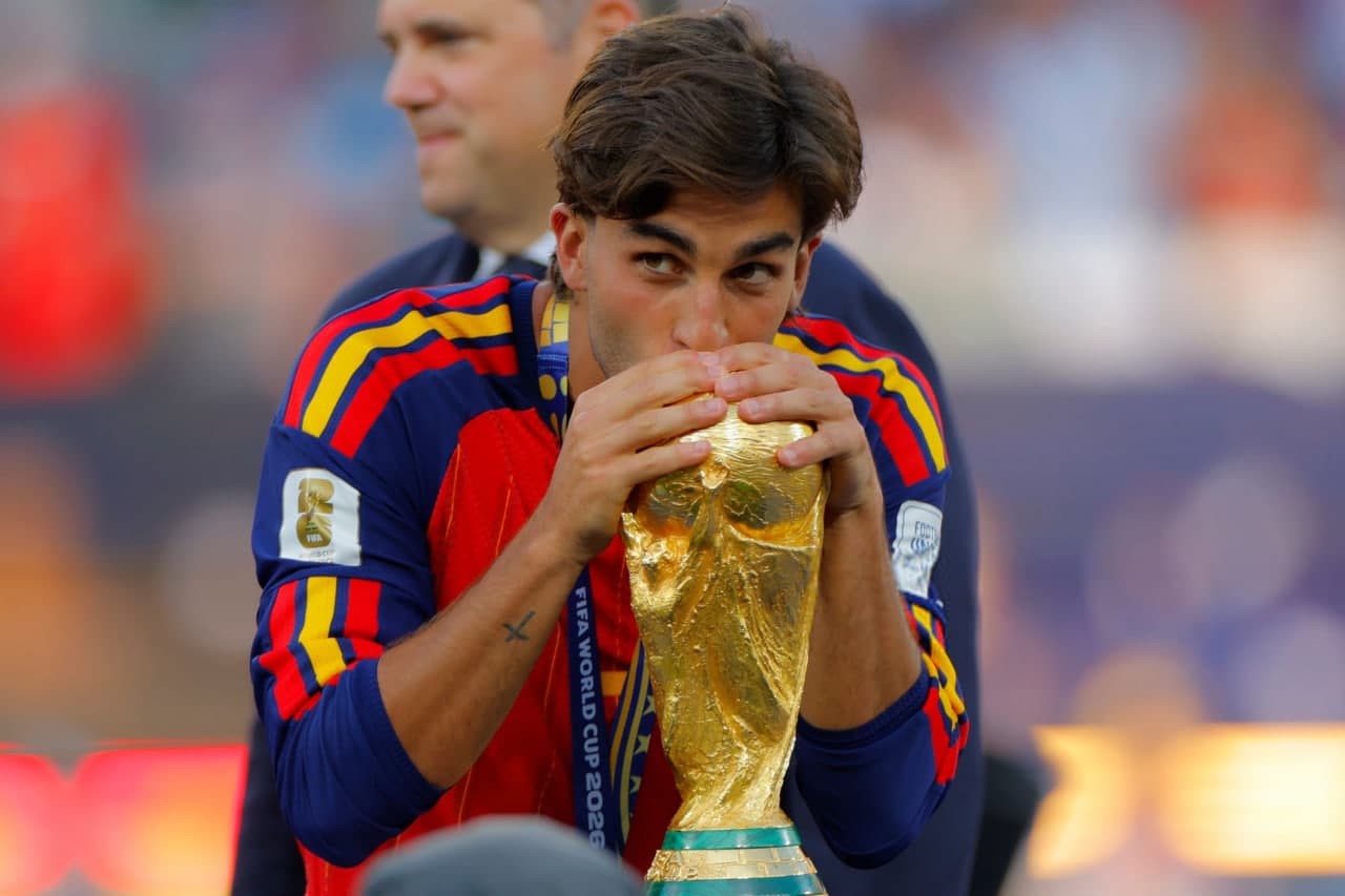 Barcelona wants Ferran to request a move if he wants to leave
