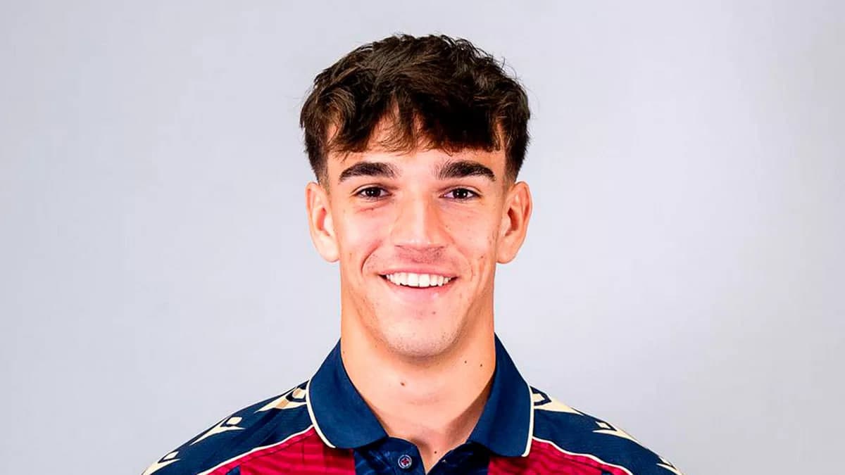 Real Madrid sign Carlos Espi on a five-year deal