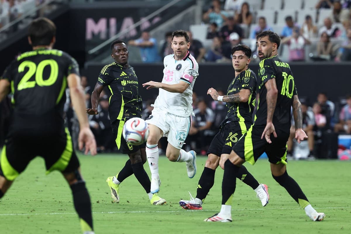 Messi returns for Inter Miami after World Cup final as Herons draw with Columbus Crew