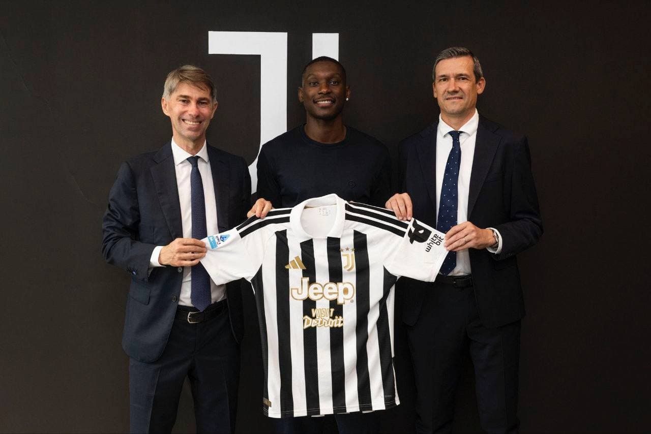 Juventus announce Randal Kolo Muani's return on a permanent deal