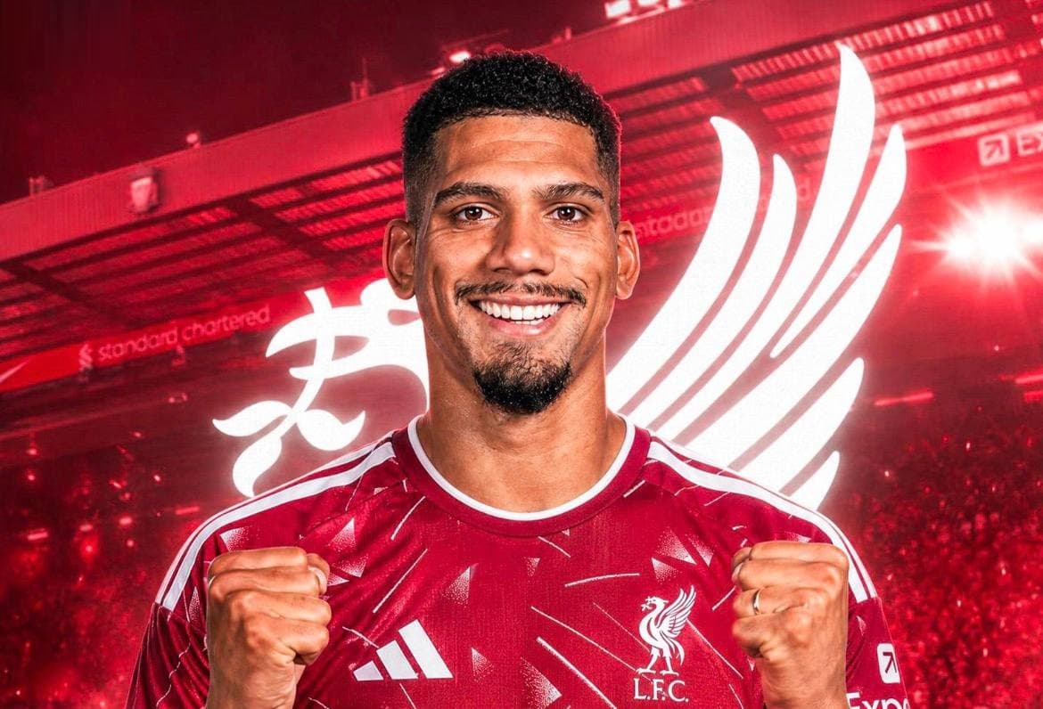 Liverpool agree surprise loan deal for Ronald Araujo