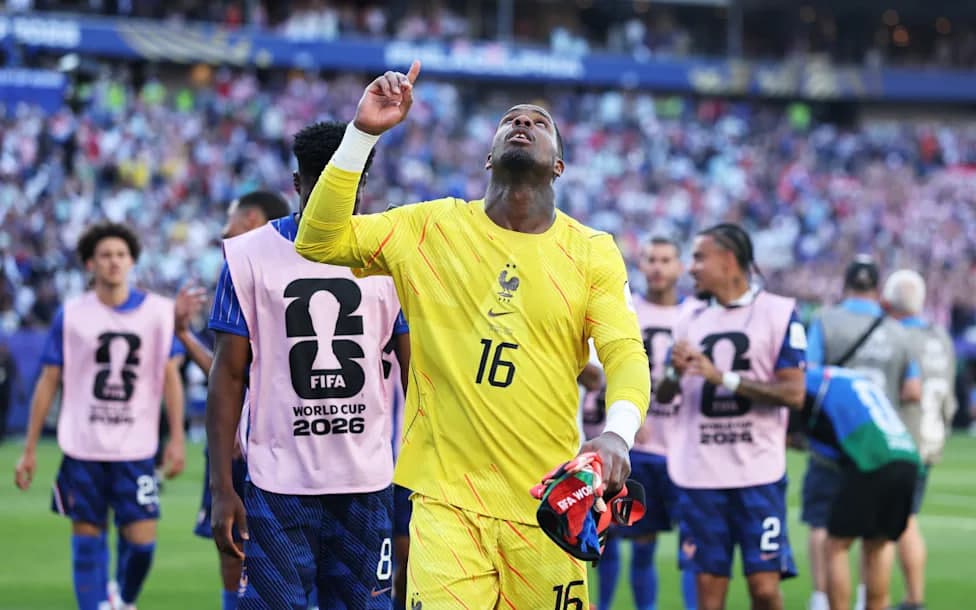 Maignan delays Milan return amid Al-Nassr interest
