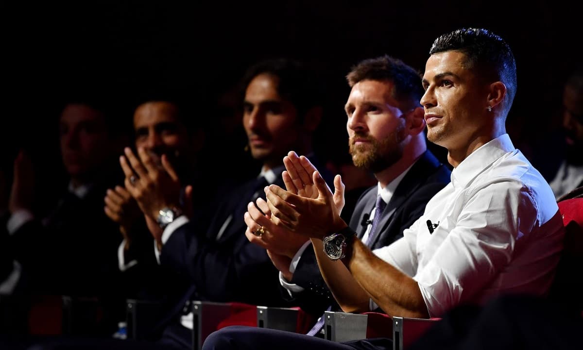 Ronaldo sends heartfelt message to Messi after his father’s death