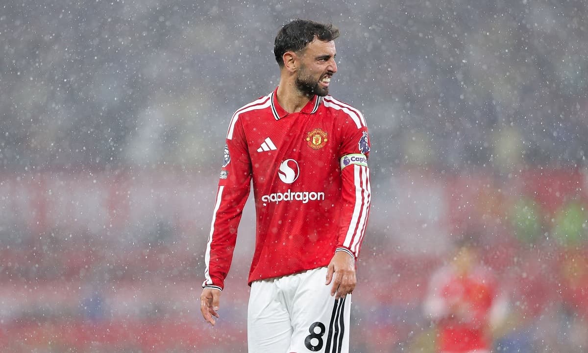 Manchester United plan Bruno Fernandes contract extension amid transfer interest