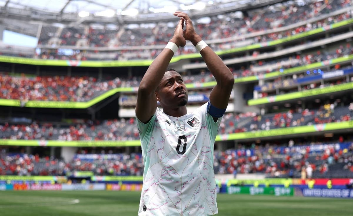 Udinese hint at David Alaba agreement with cheeky chair post