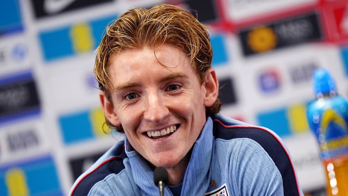 Gordon: English and Spanish football are built differently