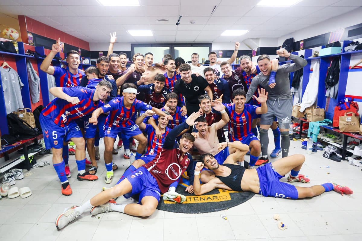 Lionel Messi watches as his Eldense side win 4-1 after takeover