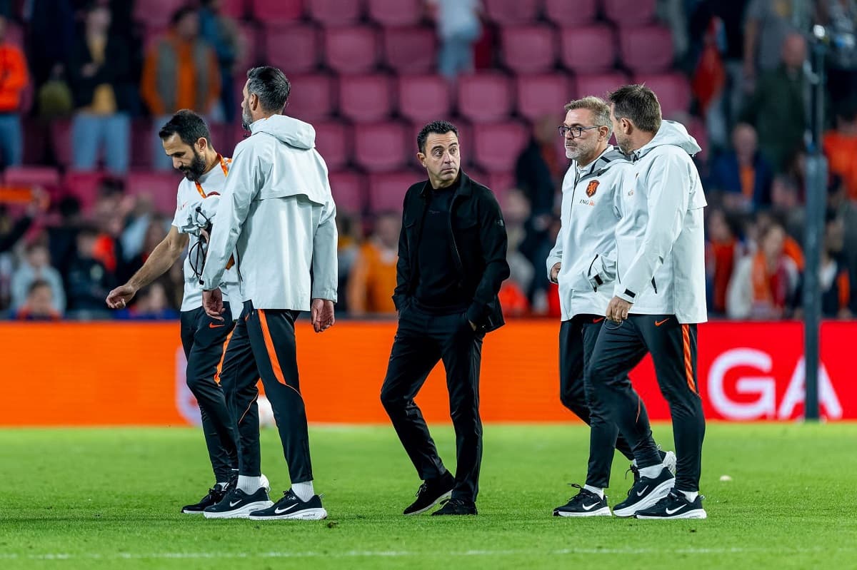 Xavi says Netherlands are building a family after strong start
