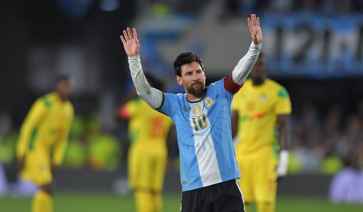 Messi scores and provides two assists as Argentina beat Benin 3-0 in his farewell