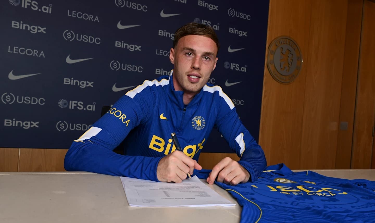 Cole Palmer signs new Chelsea contract until 2034