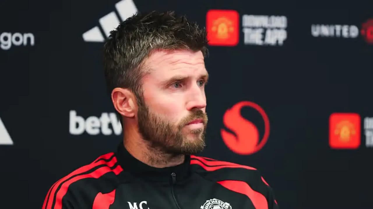 Carrick insists there is no rift in Man Utd dressing room