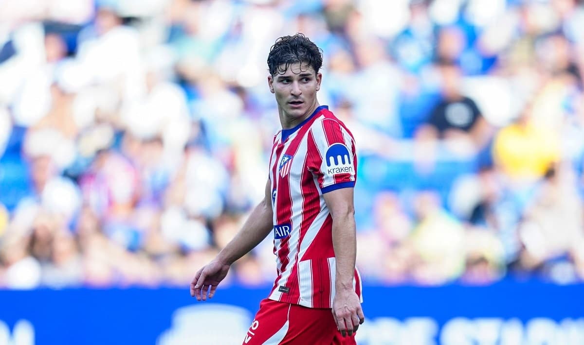 Barcelona receive €602 fine over Julian Alvarez approach
