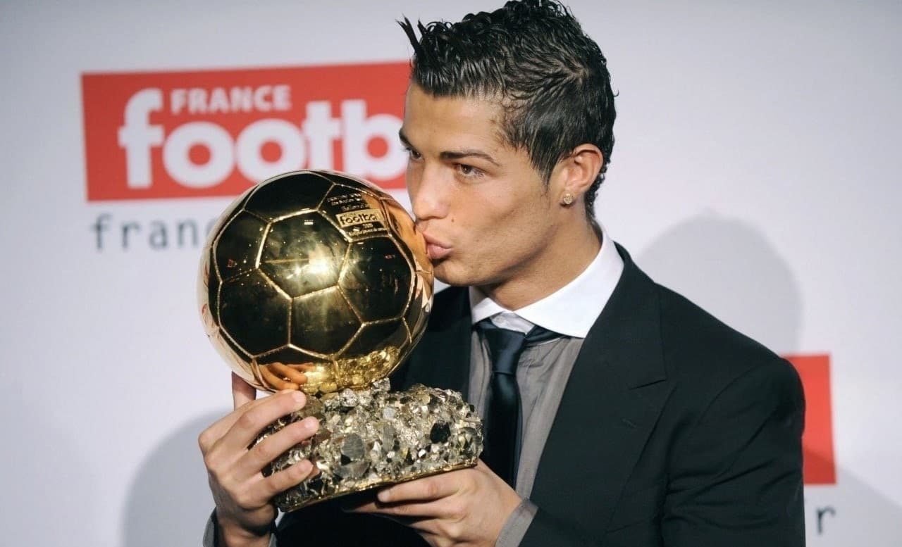 Cristiano Ronaldo beats Lionel Messi in BOAT fan vote