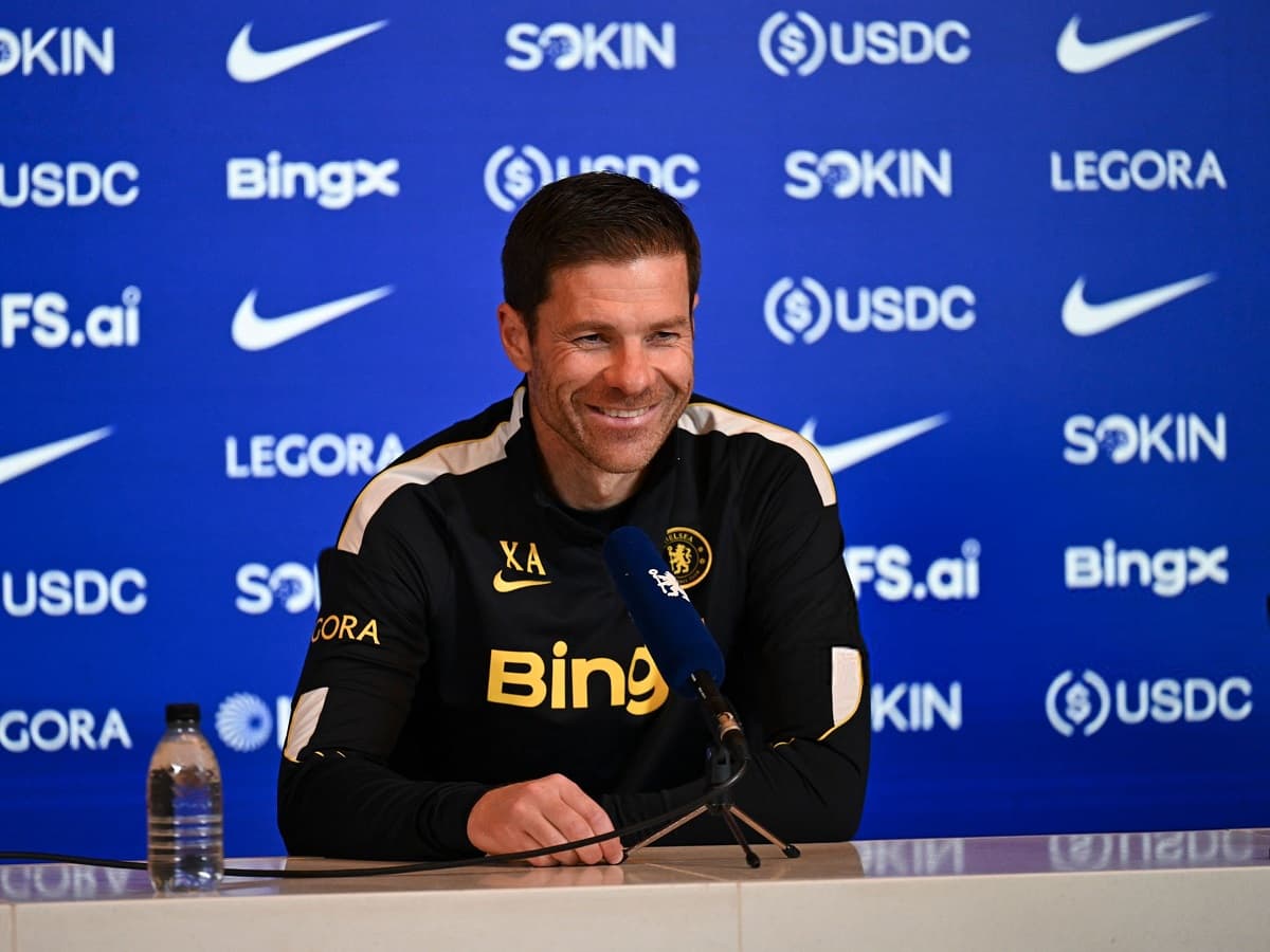 Alonso rules out January loan move for Estevao