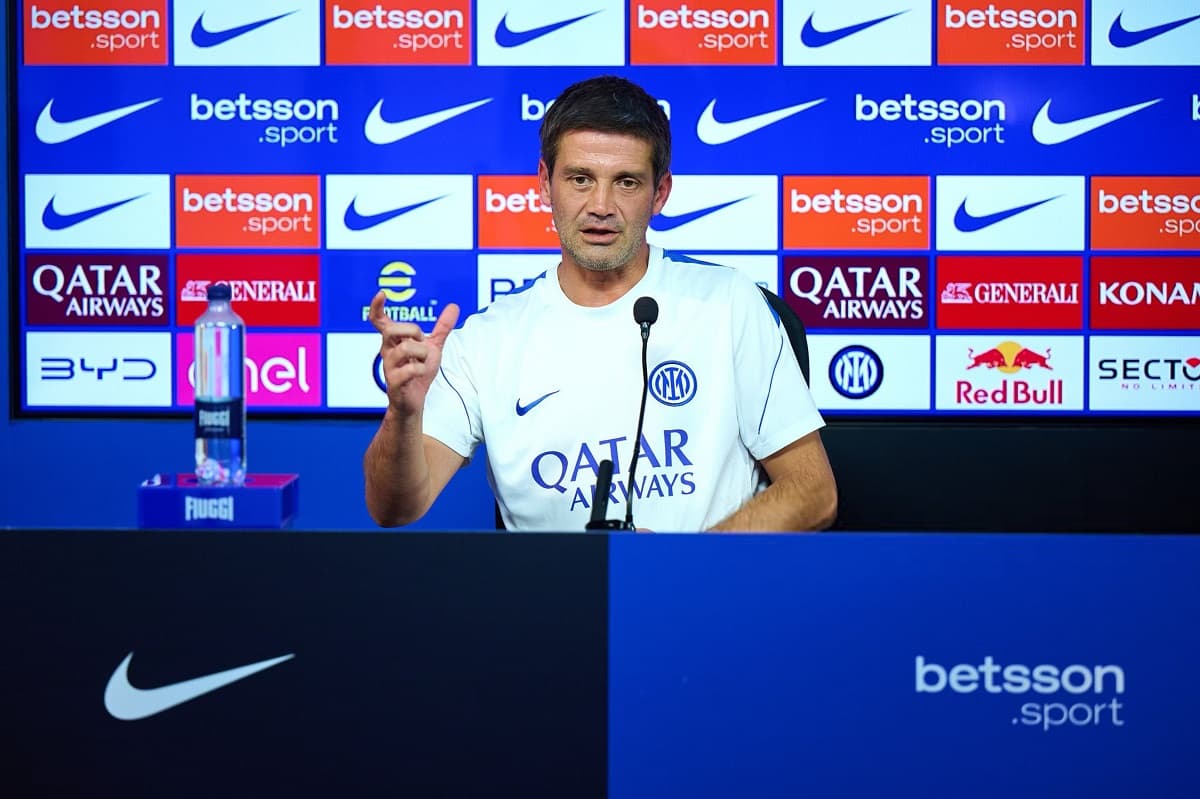 Chivu: Milan derby is extra motivation, but not decisive in title race